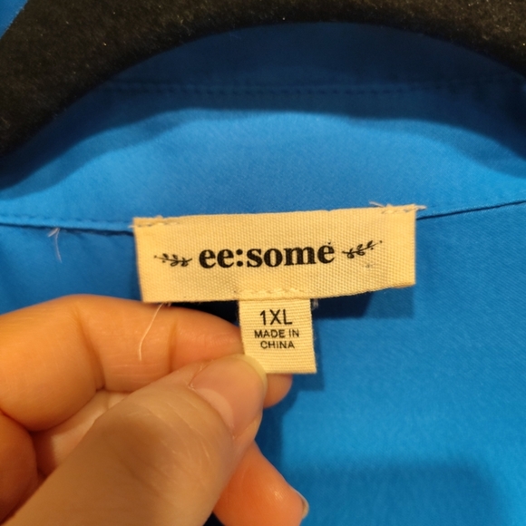 Women's Lot Of 2 Longline Tunic Tops 1X Catherines Eesome Electric Blue-Casual - Picture 3 of 9